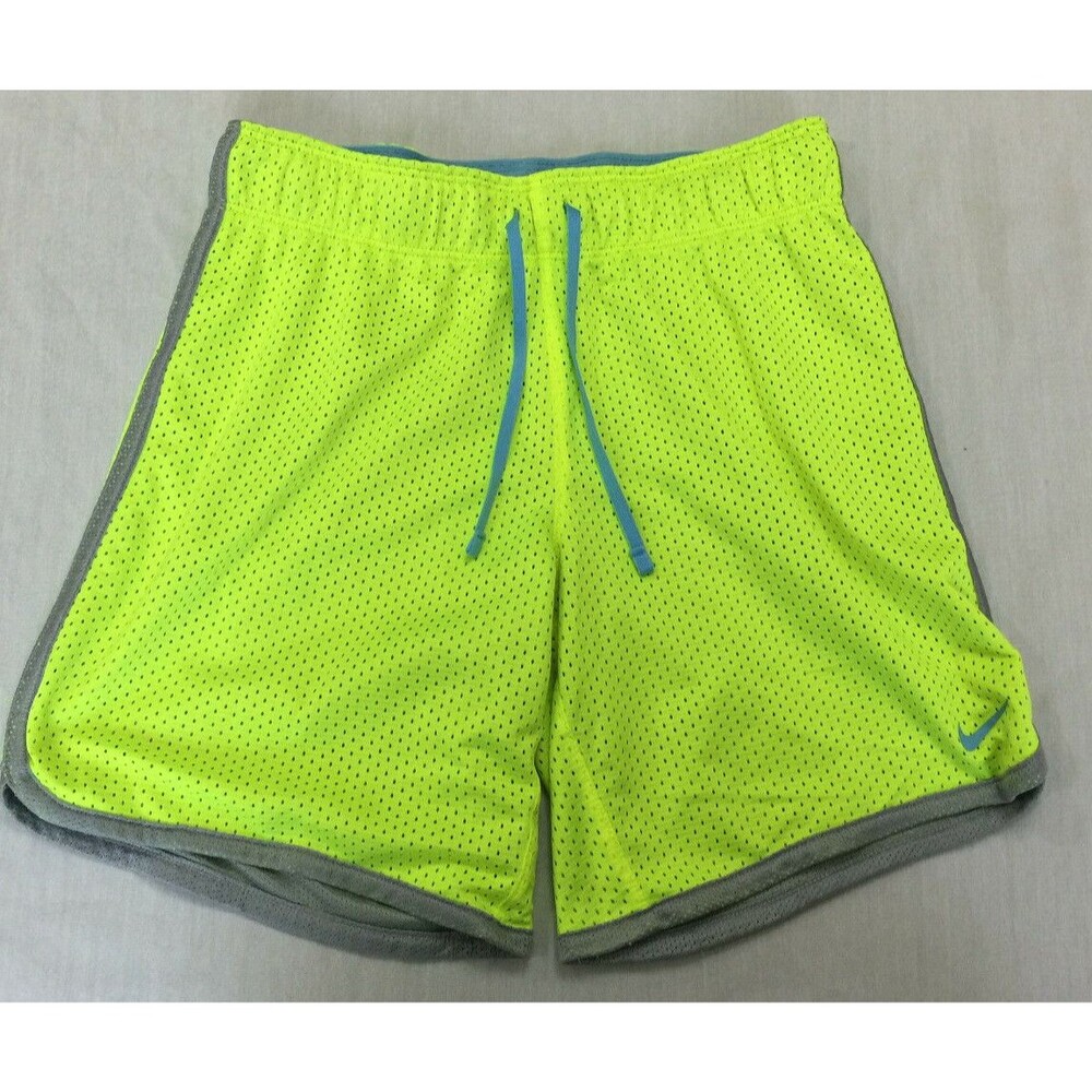 NIKE GIRLS ATHLETIC SHORTS SIZE YOUTH M